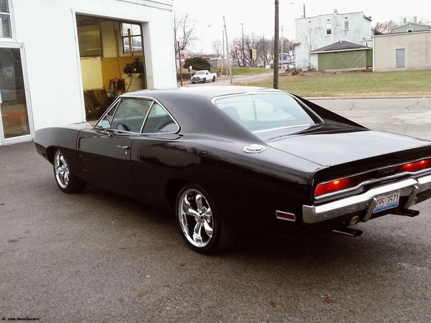 1970 Dodge Charger - 2