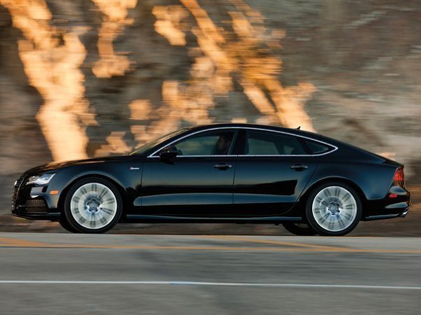 Audi A7 Sportback 3.0 TFSI quattro S-Line. Двигатель 3.0 v6 Мощность 300 л.с. Крутящий момент 440 Нм ... - 3