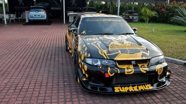 Nissan Skyline R33 GT-R