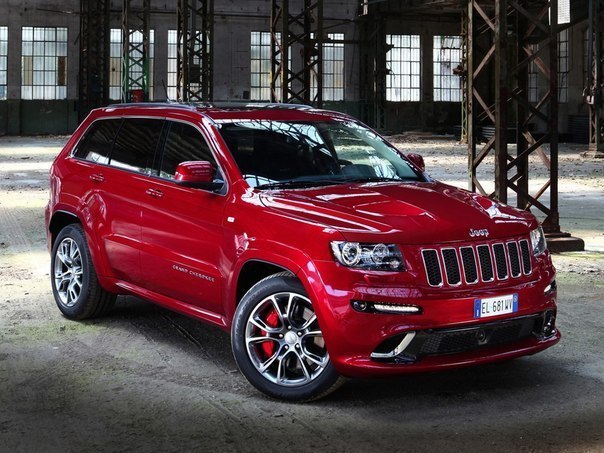 Jeep Grand Cherokee SRT8. 6.4 AT5   (6417 )  468 ..   ... - 2