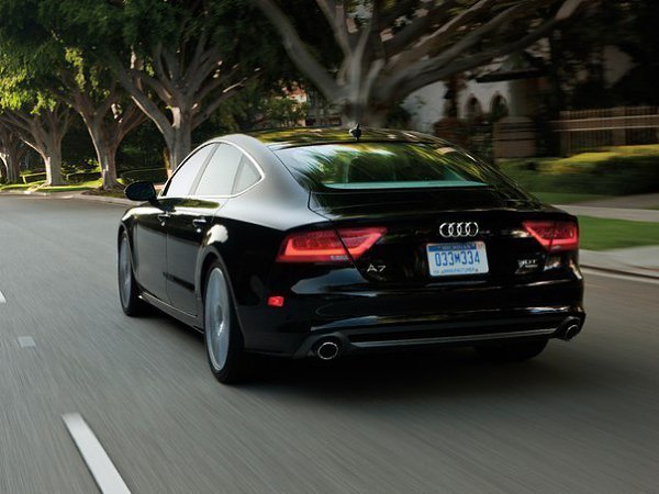 Audi A7 Sportback 3.0 TFSI quattro S-Line. Двигатель 3.0 v6 Мощность 300 л.с. Крутящий момент 440 Нм ... - 2