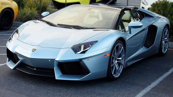 Lamborghini Aventador Roadster