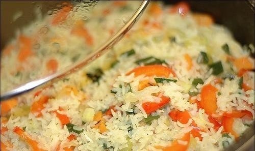 Овощной плов. 100 гр- 87 ккал Нам понадобится: Рис для плова – 300 гр; Шампиньоны – 200 гр. Морковь ...