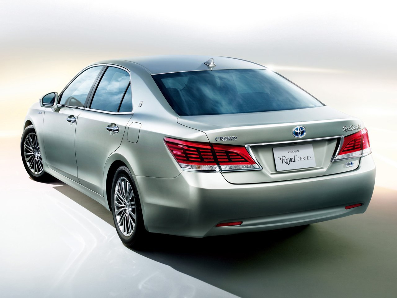 Toyota Crown Royal Salon G - 6