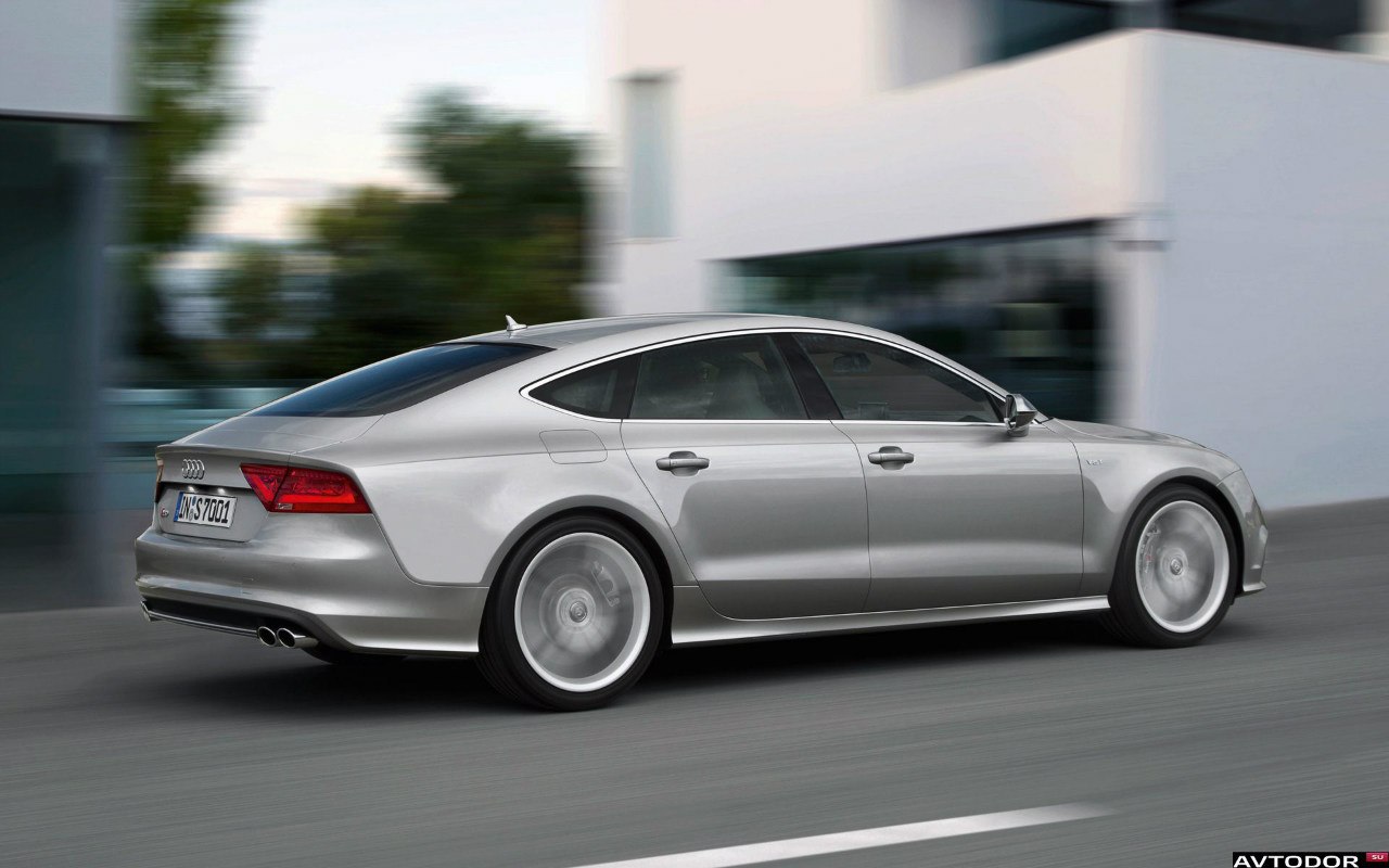  ,   -  AUDI S7 !