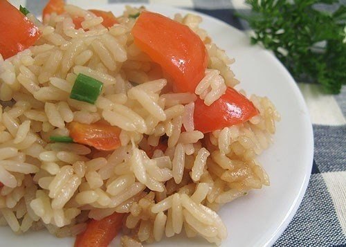 Постный рис с овощами. Вес 1-ой порции - 150 гр. Количество порций - 15 шт. Калорийность одной ...