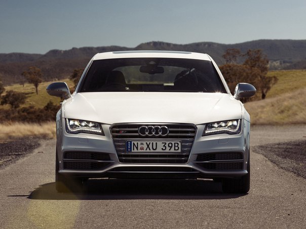 Audi S7.   E 3997000 ./123 000 $  * 4.0 TFSI Quattro ... - 3