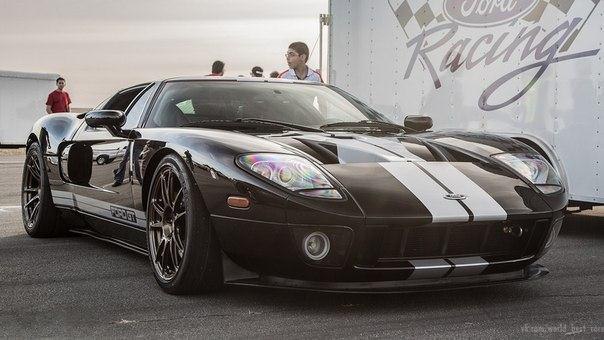 Ford GT