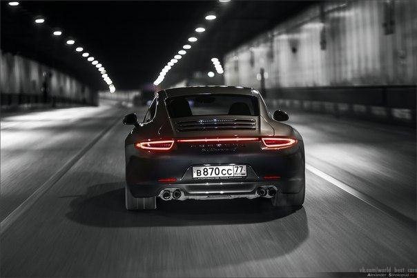 Porsche 911 Carrera 4S (991). - 7