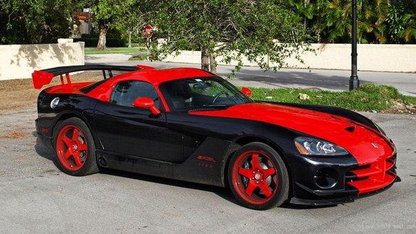Dodge Viper ACR