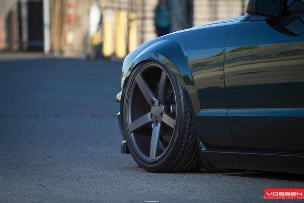 Ford Mustang - 8