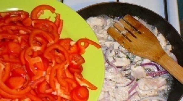 Такос.Такос, это очень вкусное блюдо, которое принадлежит мексиканской кухне. В основе данной ... - 3