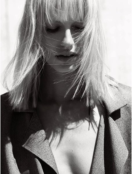 by jan welters in elle uk december 2014 - 5