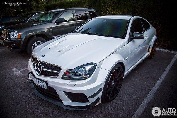 Mercedes-Benz C 63 AMG Coup Black Series - 2