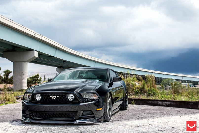 Ford Mustang 5.0 - 6