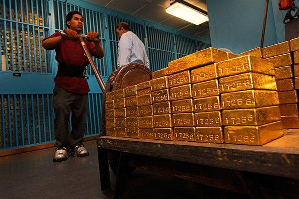 Почему европейские государства забирают свои золотые резервы из США.На этой неделе Нидерланды ...
