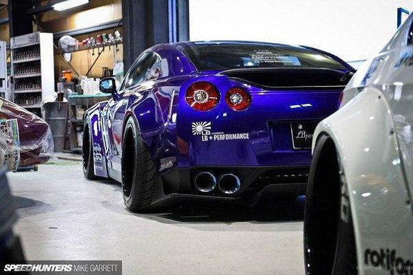 Nissan GT-R - 3