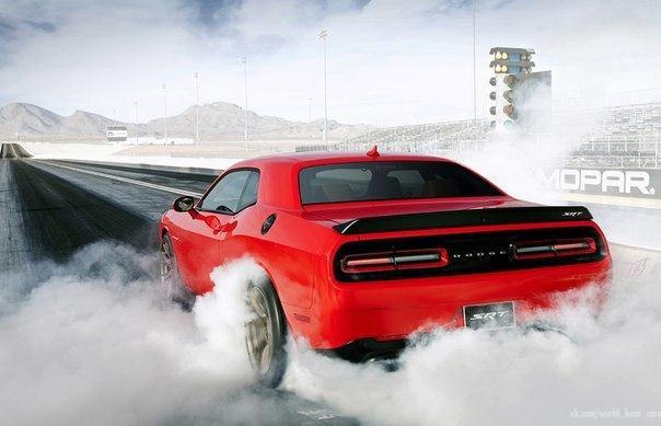 Dodge Challenger SRT - 2