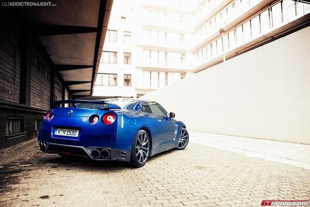 Nissan GT-R Dressed in Blue by Addicted To Light - 4