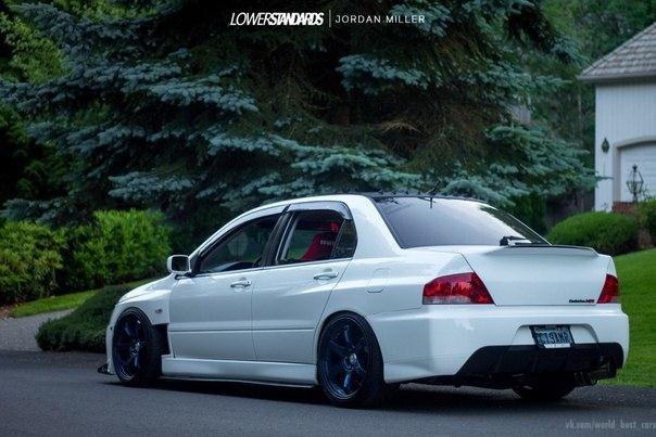 Mitsubishi Lancer Evolution - 6