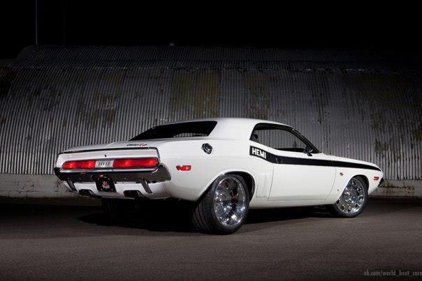 1970 Dodge Challenger - 8