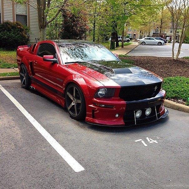 Ford Mustang - 2