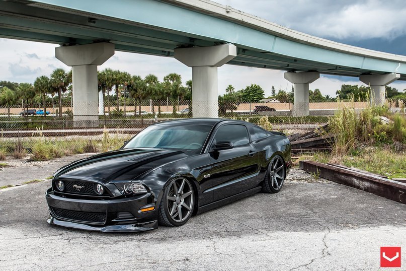 Ford Mustang 5.0 - 8