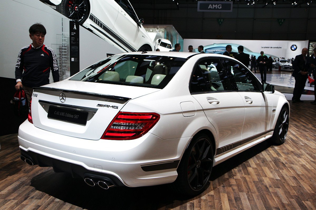 Mercedes C63 AMG Edition 507 - 2