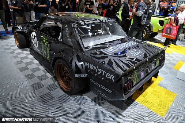 Ridiculous 1965 Ford Mustang. Its called the HoonicornRTR. - 2