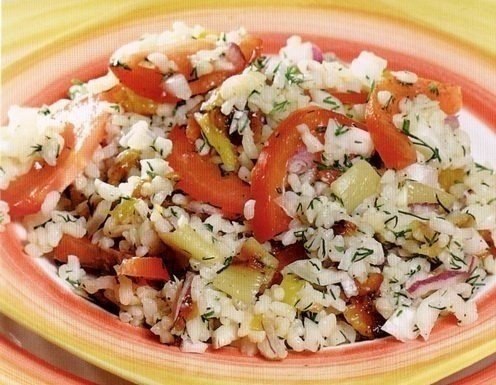 Салат из риса с овощами и укропом.Количество порций: 4На 1 порцию: 173 ккал.Маленькая морковь – 115 ...