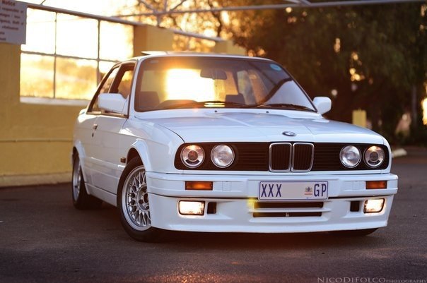 BMW E30