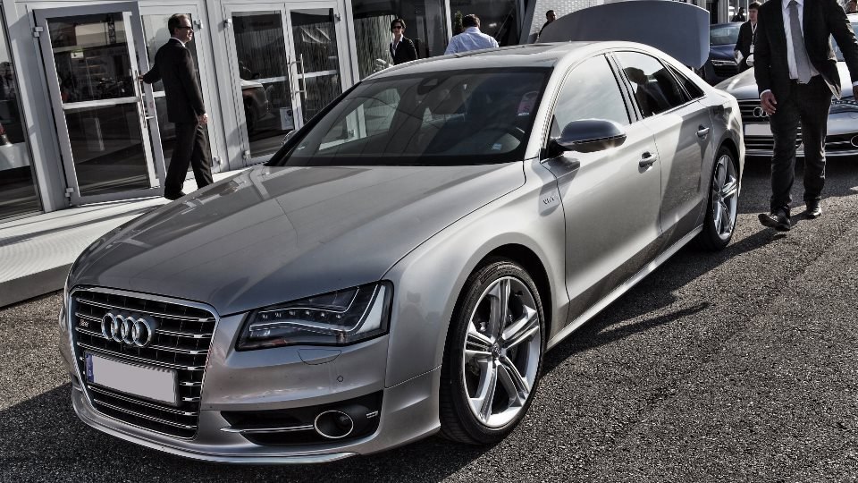 Audi S8