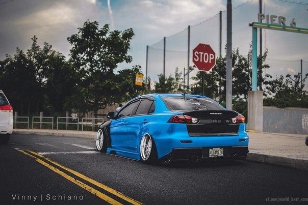 Mitsubishi Lancer Evolution X - 6