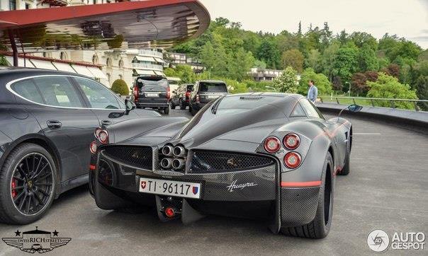 Pagani Huayra. - 6