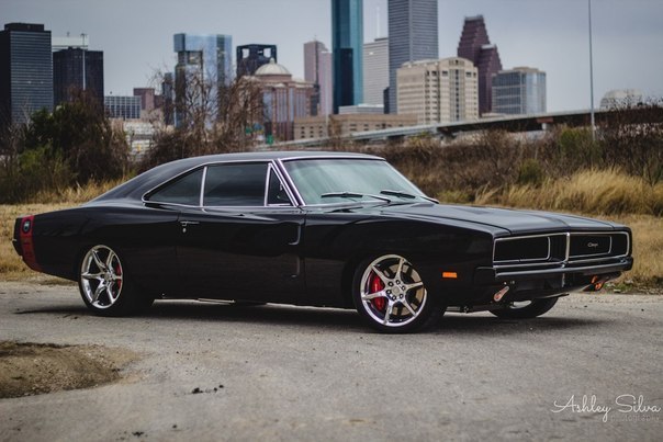 '69 Dodge Charger/Viper Engine