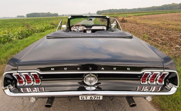 Ford Mustang GT Convertible, 1967. - 7