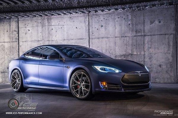 Tesla Model S.: 85  Li-ion: 362 .. : 440 : ...