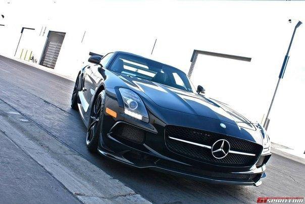 Mercedes-Benz SLS AMG World Motorsports.6.2L V8 850 hp - 2