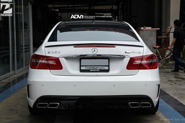 Mercedes-Benz E250 AMG Sport Package. - 7