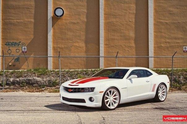 Chevrolet Camaro SS - 2