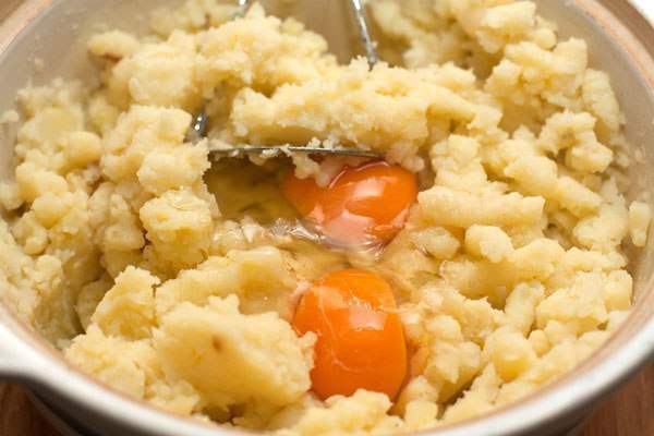 Картофельные биточки с сыром.----------------------------Простое домашнее блюдо, но именно в этой ... - 3