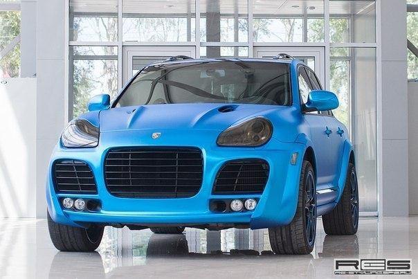 Porsche Cayenne - 4