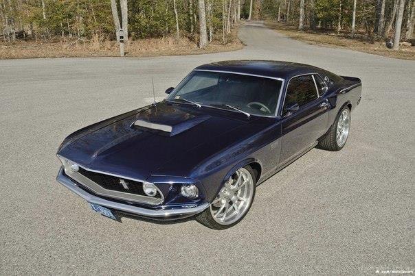 1969 Ford Mustang Restomod - 2