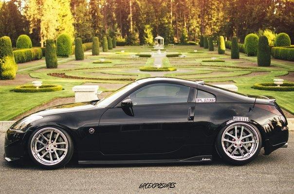 Supercharged Static Nissan 350Z.