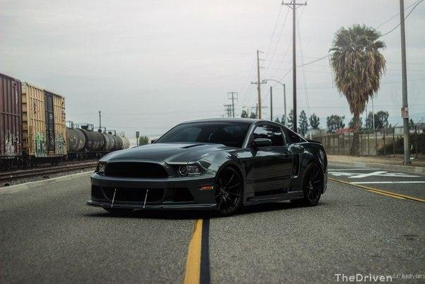 Ford Mustang GT 5.0 - 6