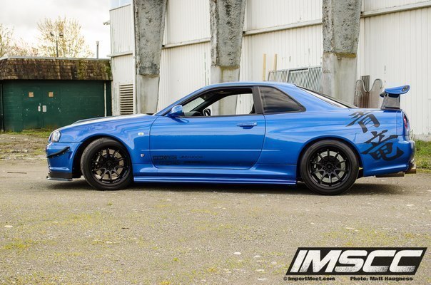 Nissan Skyline GT-R V-Spec II - 2