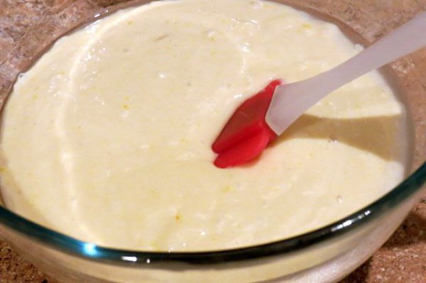 Пирог с творожной начинкой.ИнгредиентыЯйца куриные (для теста + для начинки) - 3 шт. +1 шт. Сахар ... - 3
