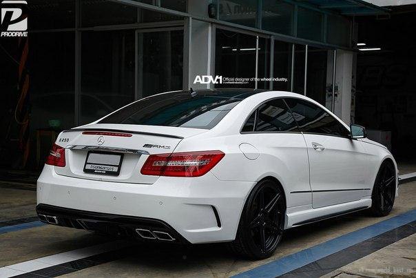 Mercedes-Benz E250 AMG Sport Package. - 5