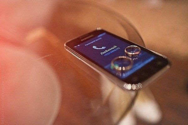 Кто не ждёт, тот не знает, как начинает биться сердце, когда видишь на дисплее телефона имя ...