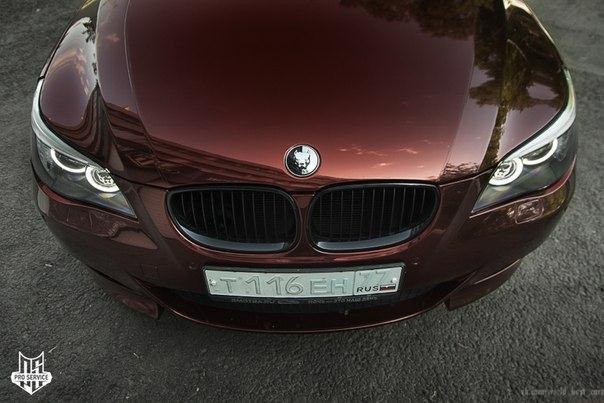 BMW M5 (E60) 